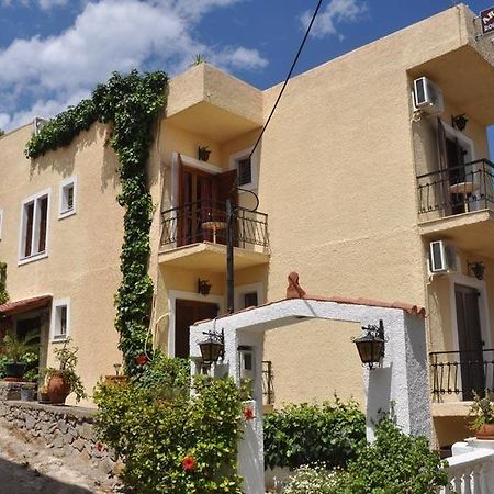 Artemis Rooms Agia Marina  Ngoại thất bức ảnh
