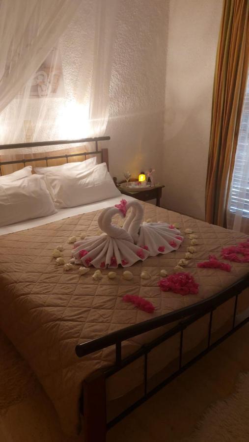 Artemis Rooms Agia Marina  Ngoại thất bức ảnh
